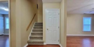 5532 NE Robmont Drive Gallery 25