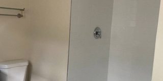 1049 Park Ave Gallery 6