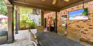 2210 Spalding Drive Gallery 87