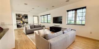 1520 Michigan Ave Gallery 3