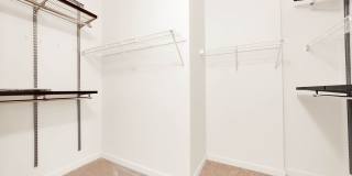 450 E Waterside Drive unit: 2902 Gallery 17