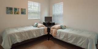 108 Canterbury Place Gallery 23