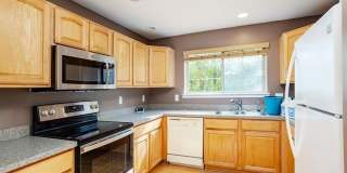 16944 Farmington Road Gallery 16