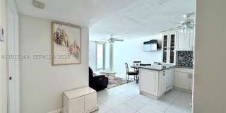 7135 Collins Ave Gallery 9