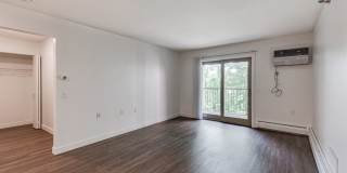 The Markham Gallery 20