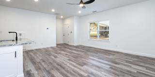 2 YEAR OLD DUPLEX NEAR ACU! Gallery 5