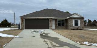 Limited-Time Offer: $500 Off Move-In Costs—Lease by May 22! | Charming 3-Bed, 2-Bath Home in Jonesboro Gallery 4