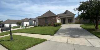 Beautiful 3 Bedroom plus office home in Prairieville Gallery 1