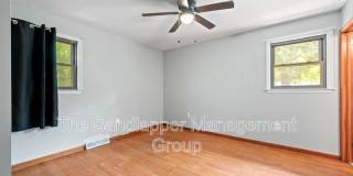 7673 Barclay Ave Gallery 10