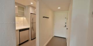 6884 N Kendall Dr Gallery 18