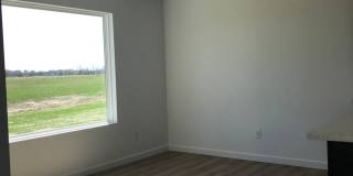 Executive Rental - 4 Bedroom 2.5 Baths Gallery 10