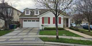 beautifully maintained 4-bedroom, 2-bath, 2,037 sq ft in Mountain House Gallery 1