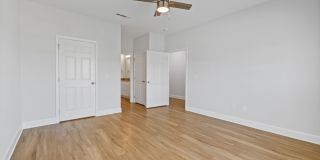 Stunning Newer Townhouse Gallery 13