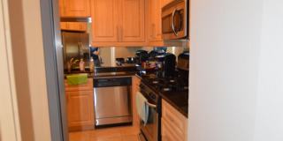 Meridian - Top-Floor 1 Bedroom | 1 Bath with City Views Gallery 7
