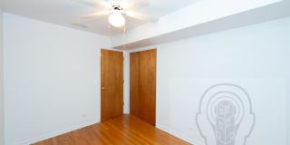 5222 West Belmont Avenue Gallery 7