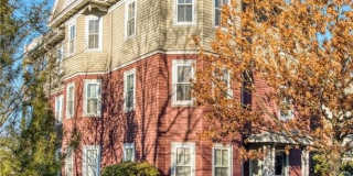 128 Congdon Street Gallery 16