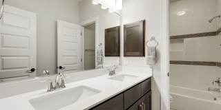 North Loop Area Gem!!! Gallery 22