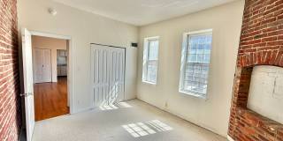 Dupont Prime Location Tree-Lined Corcoran St & 17th 1 bed 1 bath Condo UTILITIES INCLUDED. Gallery 13