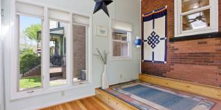 Stunning 5 Bedroom 2.5 Bathroom Home in Squirrel Hill Gallery 22