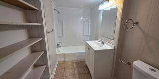 4 Bedroom, 2 Bathroom House in the South Side! Gallery 7