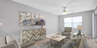 303 I Country Club Drive NE Gallery 3