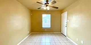 *MOVE IN SPECIAL* Convenient & Low-Maintenance Living Near St. Mary’s University! Gallery 6