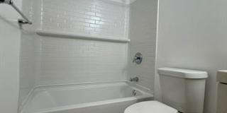 43284 Mound Road Gallery 10