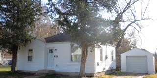 Two Bedroom Home with Utility Room off Kitchen and a Garage!! Gallery 1