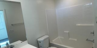 Upgraded & Spacious 4 Bedroom, 3.5 Bathroom Home Gallery 20