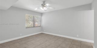 3014 SW 21st Ter Gallery 19