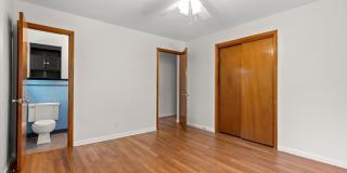 517 Randall Street Gallery 15