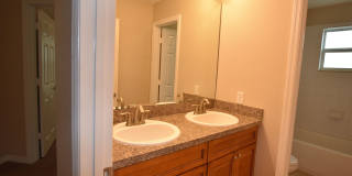 Single Family Home 4 Bedroom 2.5 Bath, 2 car garage for rent at 527 Bristol Cir, Kissimmee, FL 34758 Gallery 26