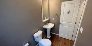 Spacious 5-Bed, 2.5-Bath Single-Family Home in Redmond Spacious 5-Bed, 2.5-Bath Single-Family Home in Redmond Gallery 29