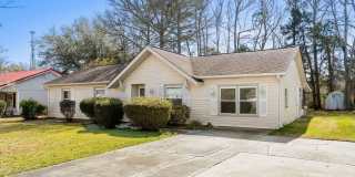 4 Bed/2 Bath Furnished Single Family Home in Surfside 1 Mile to the Beach By Golf Cart! Gallery 7