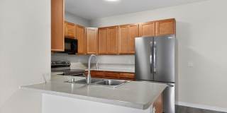 Newly renovated 2 Bedroom Condo in Centennial Gallery 9