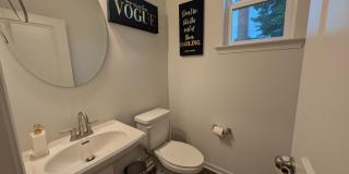 Room in 3 Bedroom Home at Sullins Rd Gallery 16