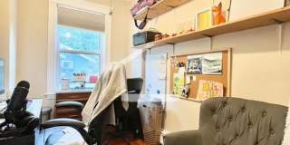 Charming Unit in Brookline Gallery 6