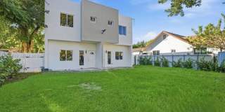 1126 NW 28 Gallery 1