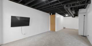 215 Half Moon Circle Gallery 21