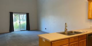 Beautiful 3 Bed, 2.5 Bath Home for Rent – Bright & Spacious in a Great Neighborhood Gallery 6