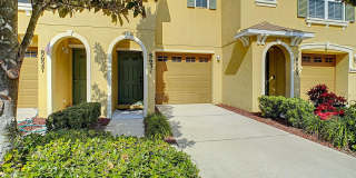 BEAUTIFULLY UPDATED 2 BED, 2.5 BATH CONDO IN WILLOWBROOK WITHIN LAKEWOOD RANCH Gallery 1
