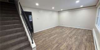 212 42nd Avenue NE Gallery 1