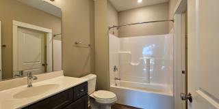 Chestnut - 2Br/2Ba Rental Home - First Floor Gallery 12