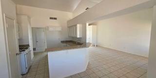 1529 PLAZA VERDE Drive Gallery 5