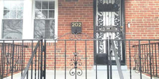 202 N EDGEWOOD Street Gallery 1