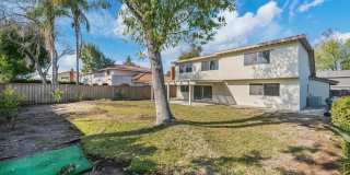 Beautiful Westlake First Neighborhood Family Home w/ Large Backyard with Panoramic Mtn Views Gallery 9