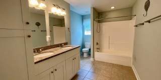Stunning 4 Bedroom, 2.5 Bath Home Just 3 Blocks to Chesapeake Bay Gallery 21
