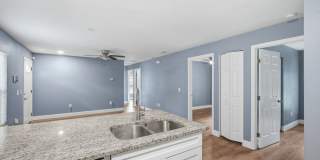 Fully Remodeled & Spacious 4 Bedroom Home - Don't miss it! Gallery 11