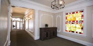 825 Pine Street Gallery 9