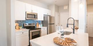 Avana Lake Norman Gallery 1